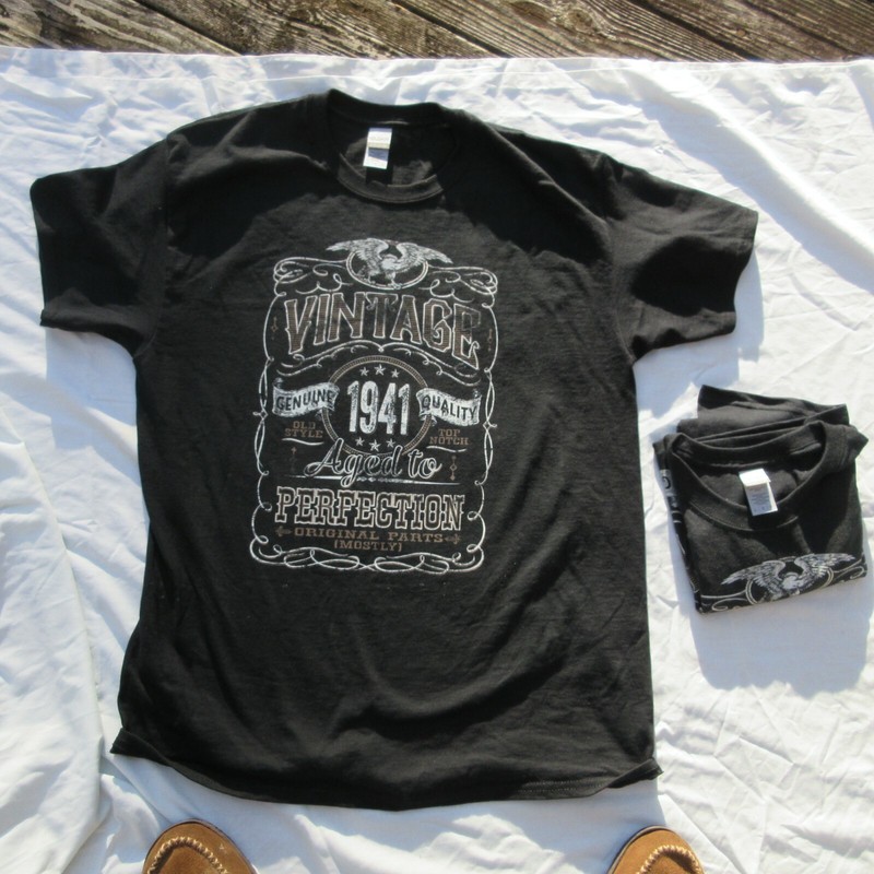 1941 Birthday Vintage Born in 1941 Short Sleeve T-Shirt NEW  Large men's
