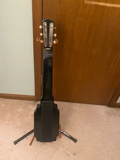 Picture 4 of 9