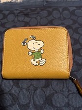 NEW COACH X PEANUTS Small Zip Around Wallet With Snoopy Walk Motif - CE869 FLAX