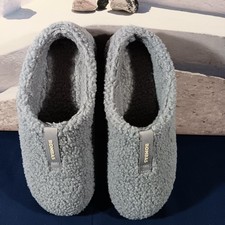 WOMEN'S GRAY BOMBAS SUNDAY SLIPPERS 6W - EXCELLENT