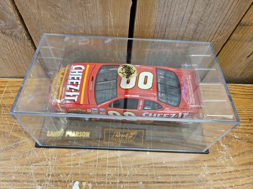Cheez-it Larry Pearson #00 1999 Pontiac With Case 1:24 Revell Diecast - Picture 6 of 9