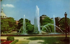 Swann Memorial Fountain Logan Circle Philadelphia Vintage Kodachrome Postcard