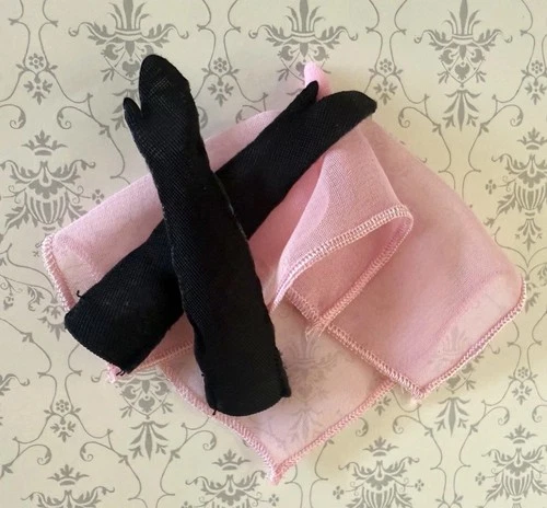 BARBIE Vintage Reproduction PINK SCARF & BLACK GLOVES #982 Solo in Spotlight