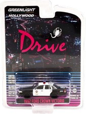 GREENLIGHT DRIVE 1992 FORD CROWN VICTORIA POLICE CAR 1/64 Chase 44930 D