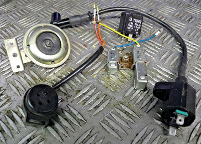 Elektronikteile,Relais,Hupe,Zündspule ,PGO Big Max 2