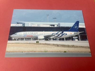 Air Europa Boeing 737-800 EC-JHK colour photograph