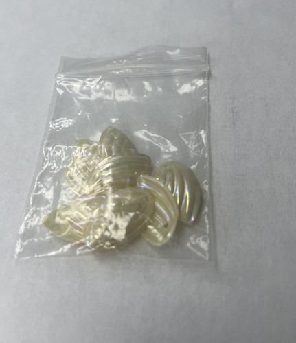 Vintage Buttons Iridescent Cream Half Shell 1/2" x 3/4" Delicate 15 Pieces - Picture 2 of 4