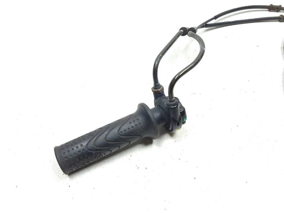 Tubo y cable del acelerador del manillar derecho Piaggio Fly 150 2013-2019 OEM Foto 4 de 4