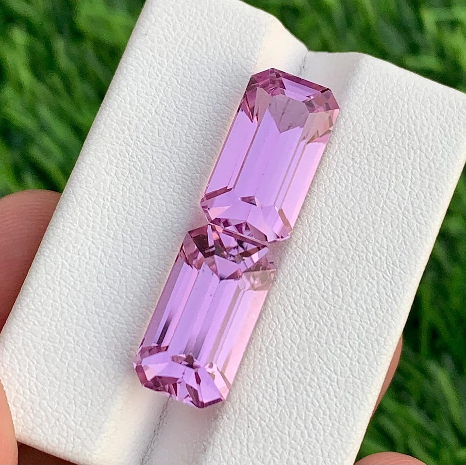 Натуральный розовый грушевидный драгоценный камень кунцит 22,75 карата россыпью из Афганистана 2 штуки - Изображение 4 из 4