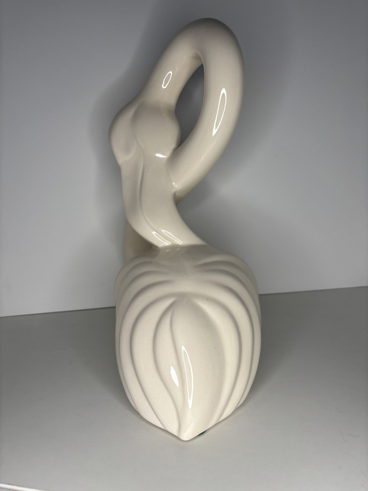 Vintage Jaru Flamingo Ceramic Art Deco Cream Statue