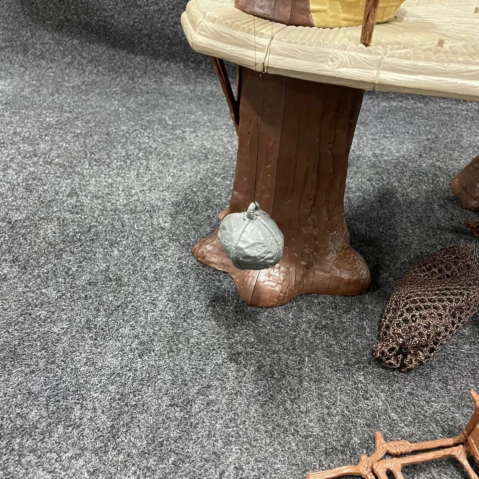 Kenner 1983 Star Wars Return Of The Jedi Ewok Village Action Playset 70520* - Image 4 of 4