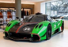 1/18 Pagani Huayra R Gloss Black Carbon E Green Grass with Case [P18218C]