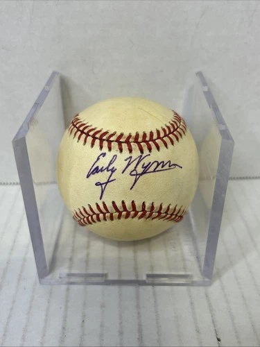 Early Wynn Signed Rawlings American League Baseball Cleveland Indians D3