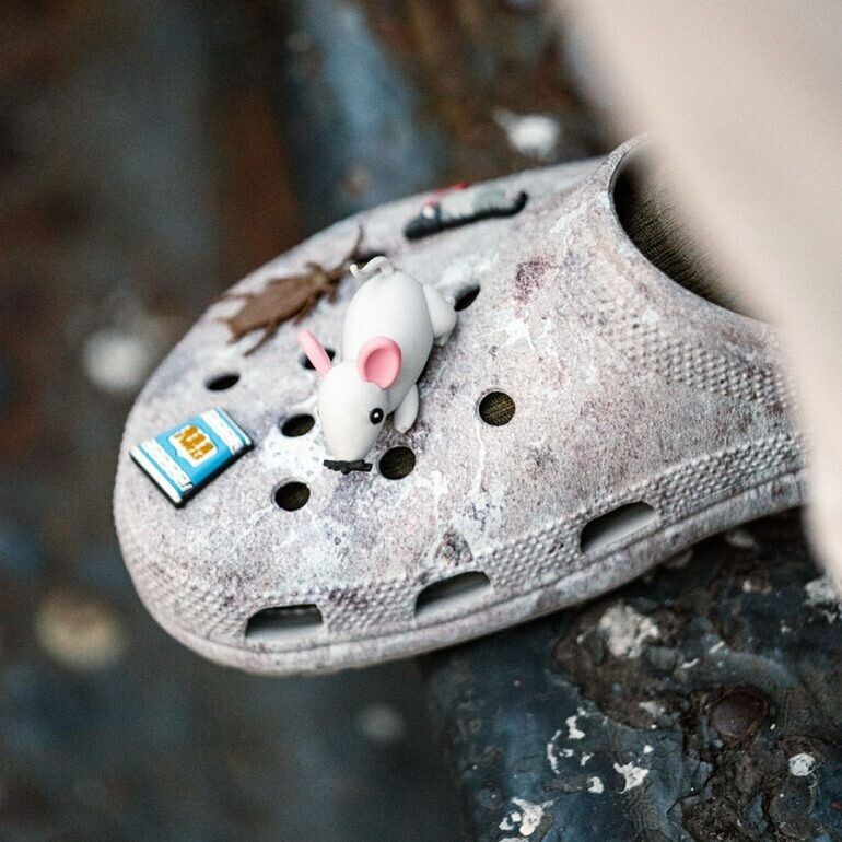 Crocs x Staple Sidewalk Luxe Clog Gray Men's Size 9 Clogs Crocs x Staple Sidewalk Luxe Clog Gray Men's Size 9 Clogs