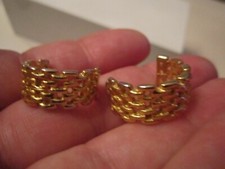 VINTAGE HEAVY GOLD TONE EARRINGS - HOOP WOVEN DESIGN - SC-11