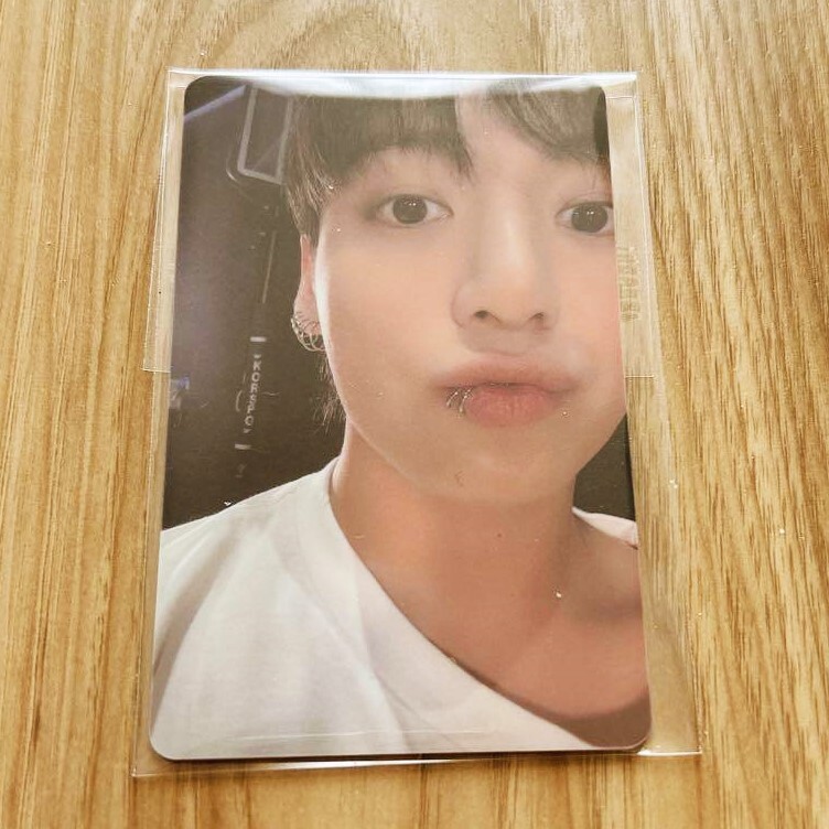 BTS JUNGKOOK GOLDEN weverse アーリーバード PVC① Jungkook golden weverse PVC Photocard on the way Each 1500