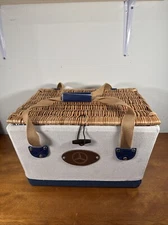Mercedes Benz Picnic Time Boardwalk Picnic Basket USED