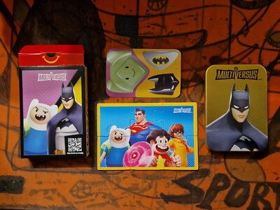 2024 WARNER BROTHERS Multi Versus Metall Box + Puzzle BATMAN Mc