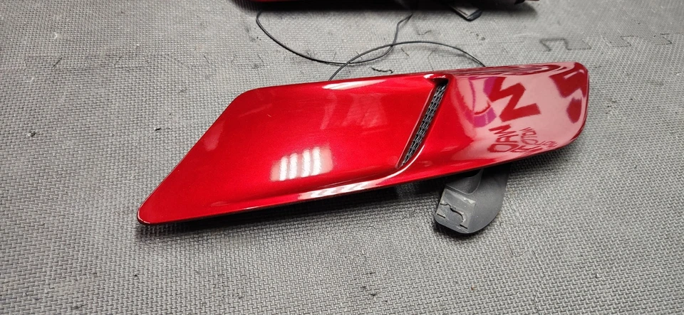 Ford Mustang GT 2015-2017 ventilación de capó diestro y derecho con juego de intermitente OEM Foto 2 de 4