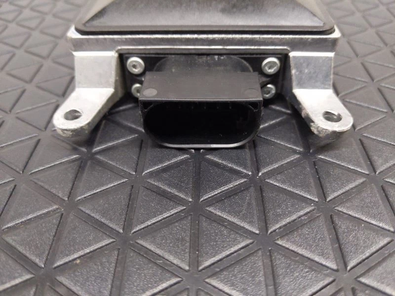 Chasis ECM Driver Assist Alerta Punto Ciego Se Adapta 15-18 AUDI Q3 732570 Foto 2 de 4