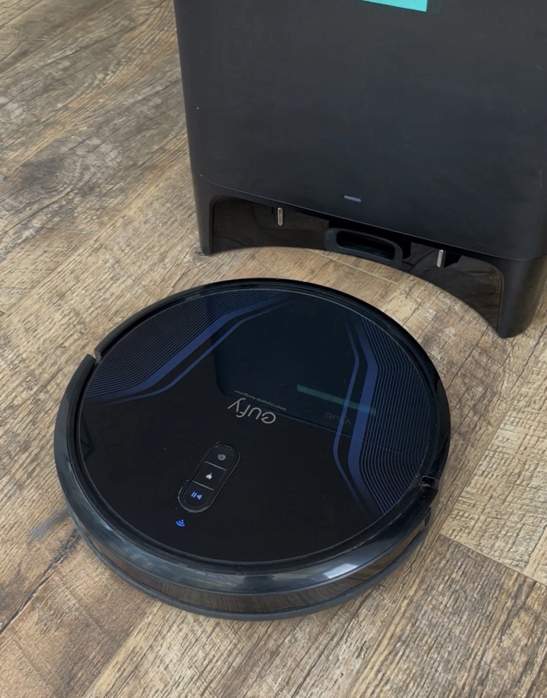 eufy RoboVac G40+ Robot Vacuum Cleaner & Self-Emptying Station WiFi Ultra-Slim