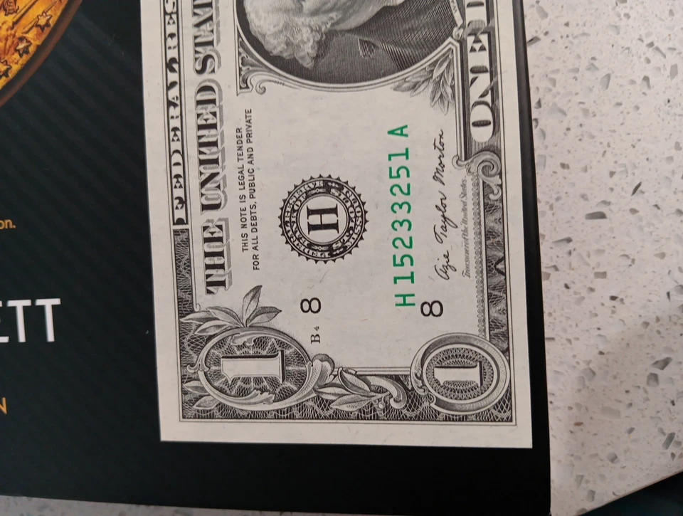 $1 1977 "RADAR SERIAL NUMBERS" CRISP UNC TOP QUALITY PAPER - Image 3 of 4