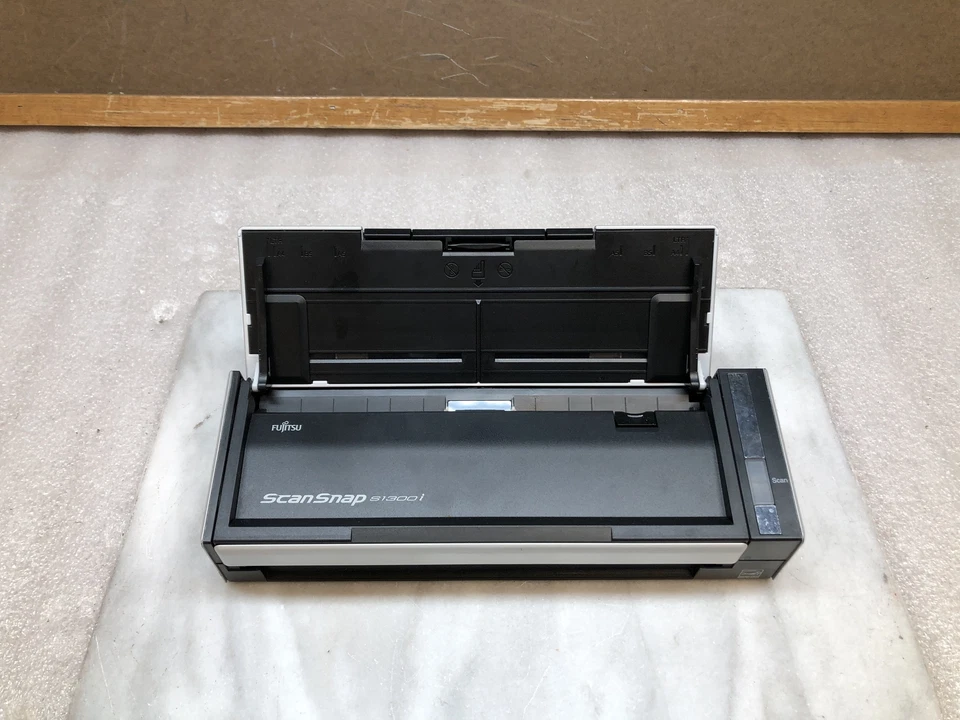 Fujitsu ScanSnap S1300 USB Portable Document Scanner 1080 scan ct NO ADAPTER - Image 2 of 4