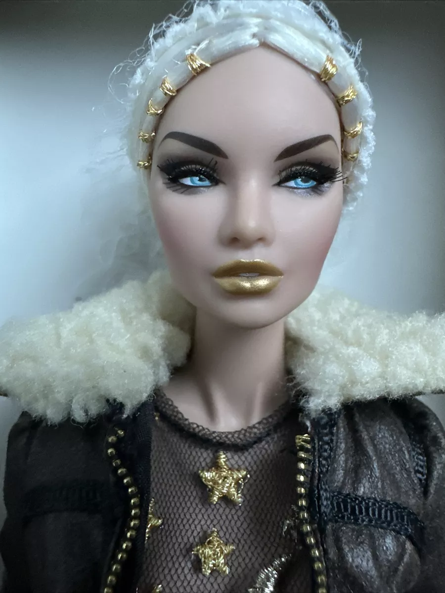 Integrity Toys 2017 Fashion Fairytale Covention 24K Erin Salston Doll New NRFB