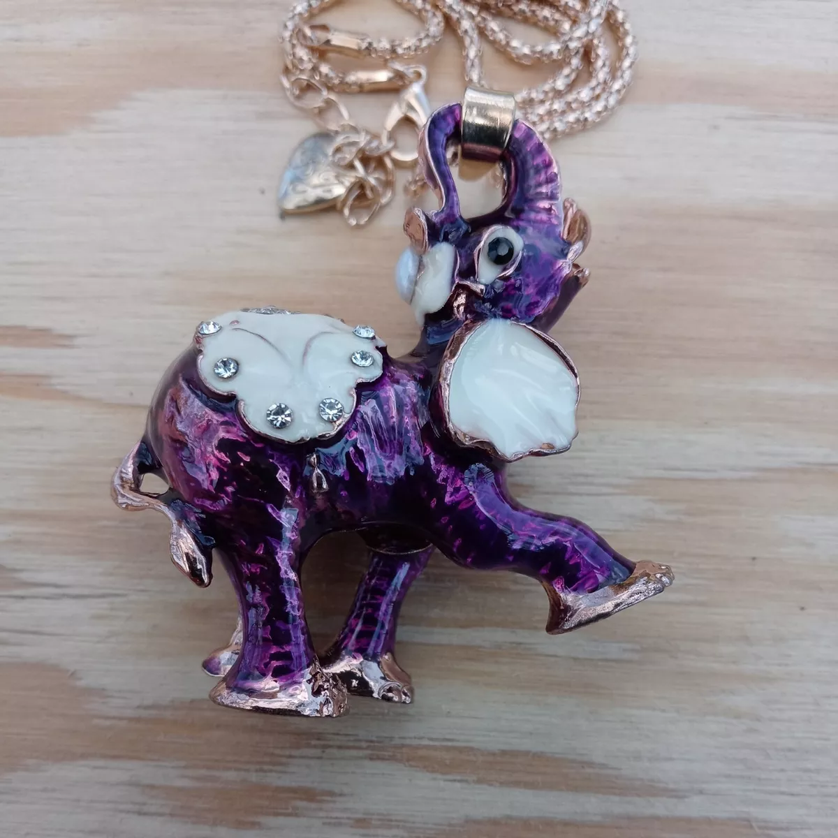 Betsey johnson elephant necklace deals