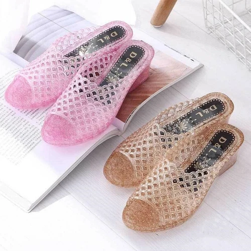 Womens Summer Jelly Slippers Wedge Mid Heels Clear Sandals Peep Toe Shoes Beach - Picture 4 of 17