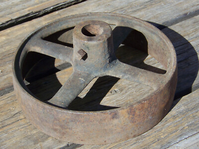 Vintage Cast Iron Hit-Miss Steampunk Gas Engine Flat Belt Pulley 9'' D  2-1/4'' W