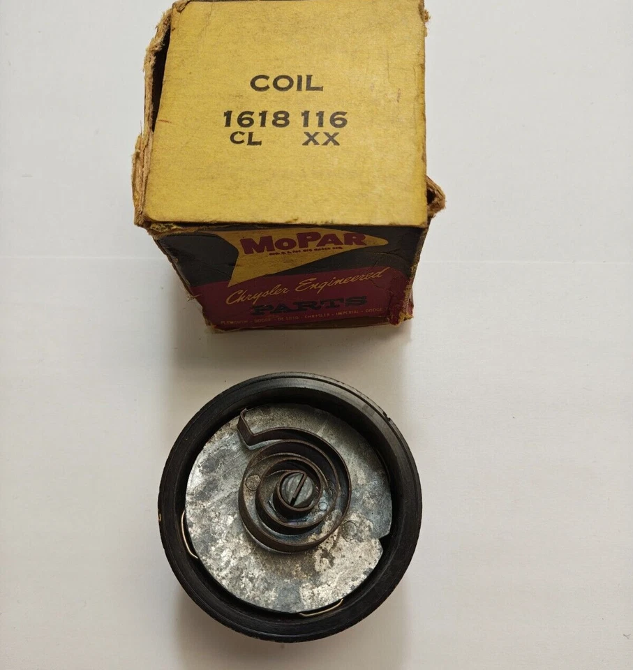 1956-1959 Plymouth Belvedere Custom Carburetor Choke Coil & Housing 1618116 NOS. - Image 4 of 4
