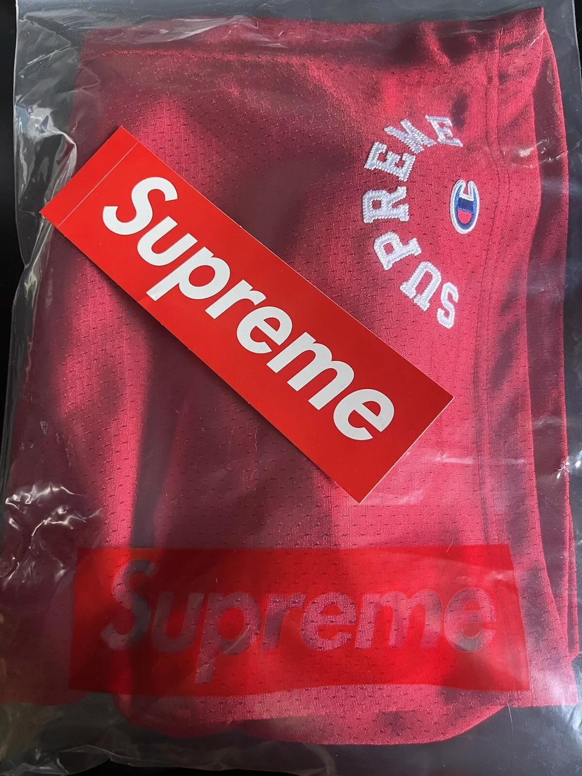 Short en maille Supreme Champion rouge moyen SS24