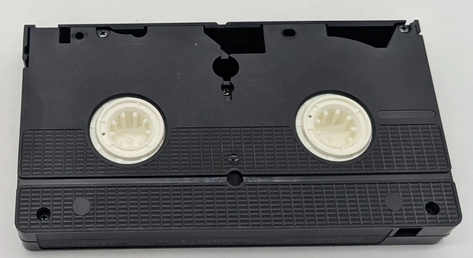 The Brave Little Toaster VHS Tape Walt Disney Home Video Presents 1988 Animated - Image 4 of 4