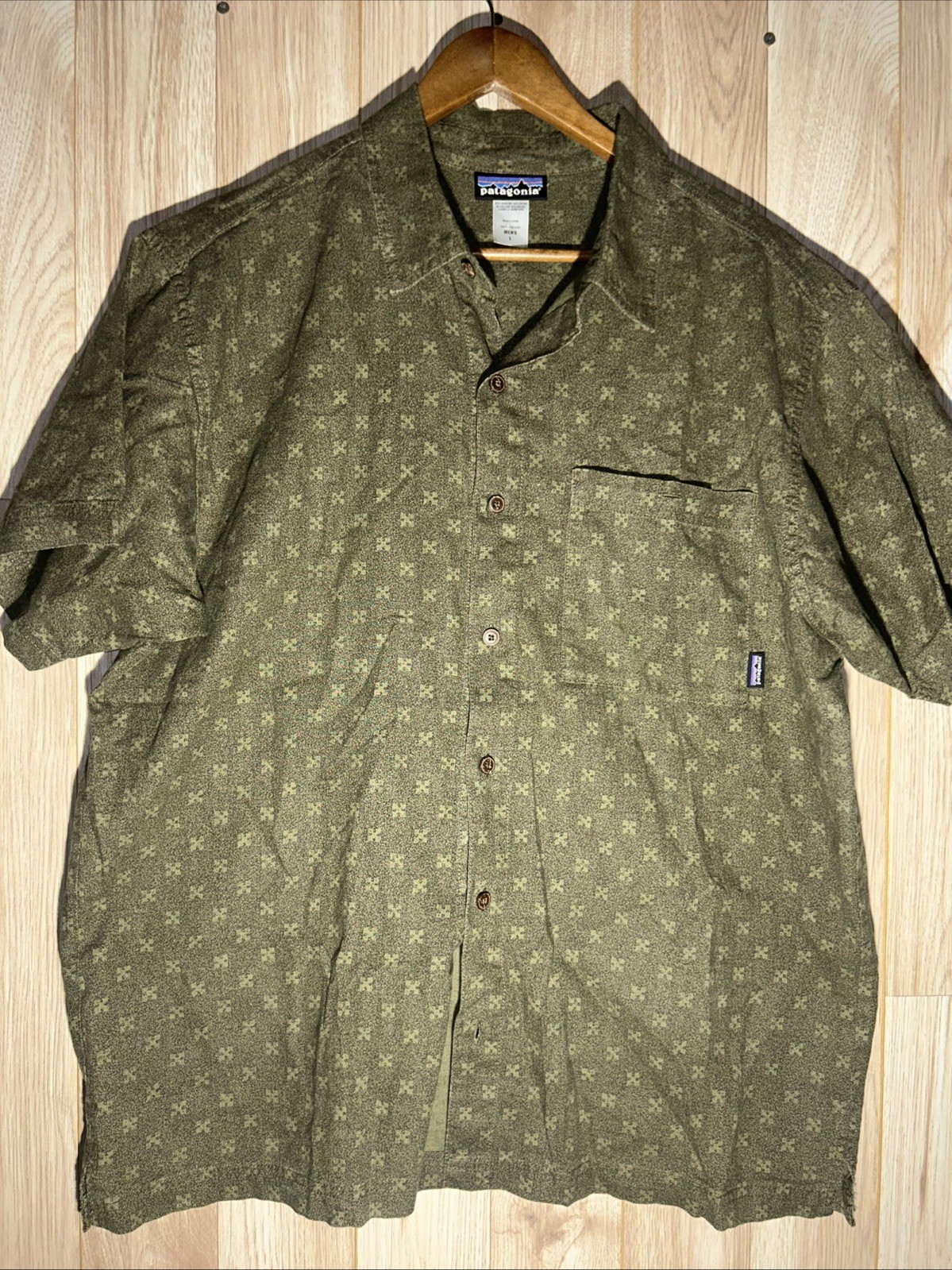 Vintage Patagonia Men’s Large Olive Geometric Abstract Print Short Sleeve Hemp