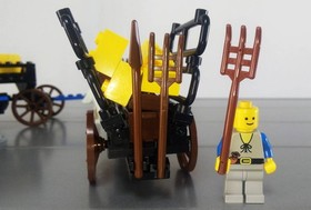 LEGO 1974 Smuggler's Hayride Wagon Forestmen Farmer Minifigure
