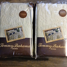 Tommy Bahama Home pair 2 Pineapple Paradise Euro Quilt Zip Sham White 26x26 NWT