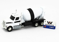 1:64 ERTL *WHITE* Western Star CEMENT CONCRET...