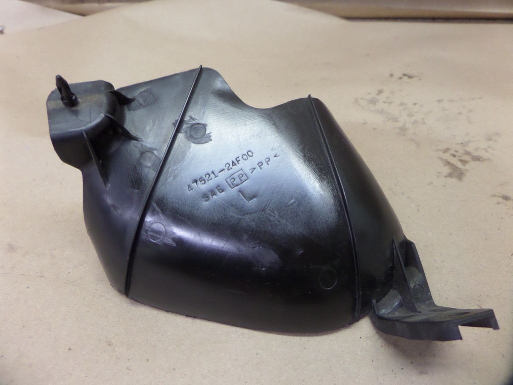 2006 SUZUKI HAYABUSA GSXR 1300 LEFT FRAME COVER CAP FAIRING