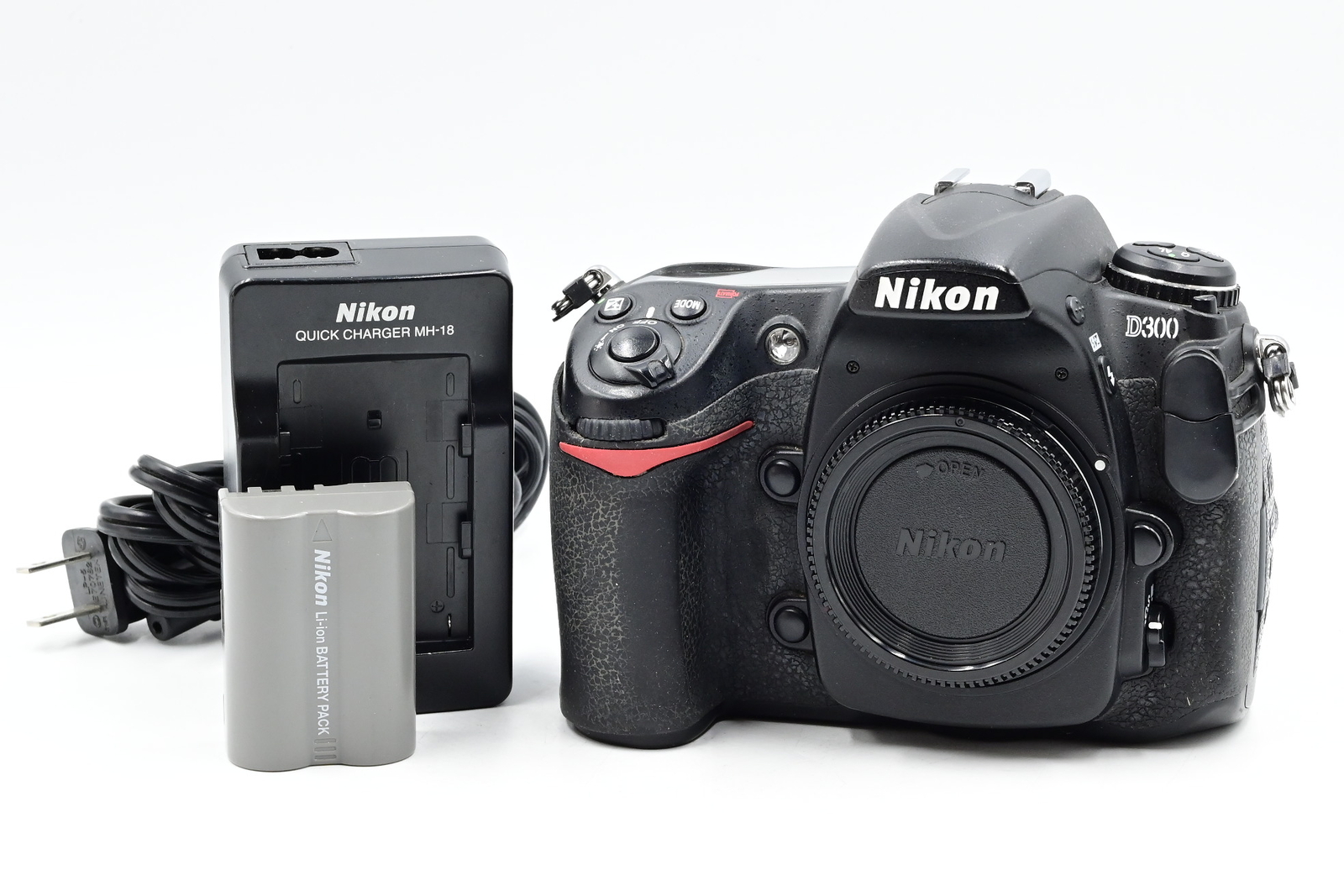 Nikon D300 12.3MP Digital SLR Camera Body #689
