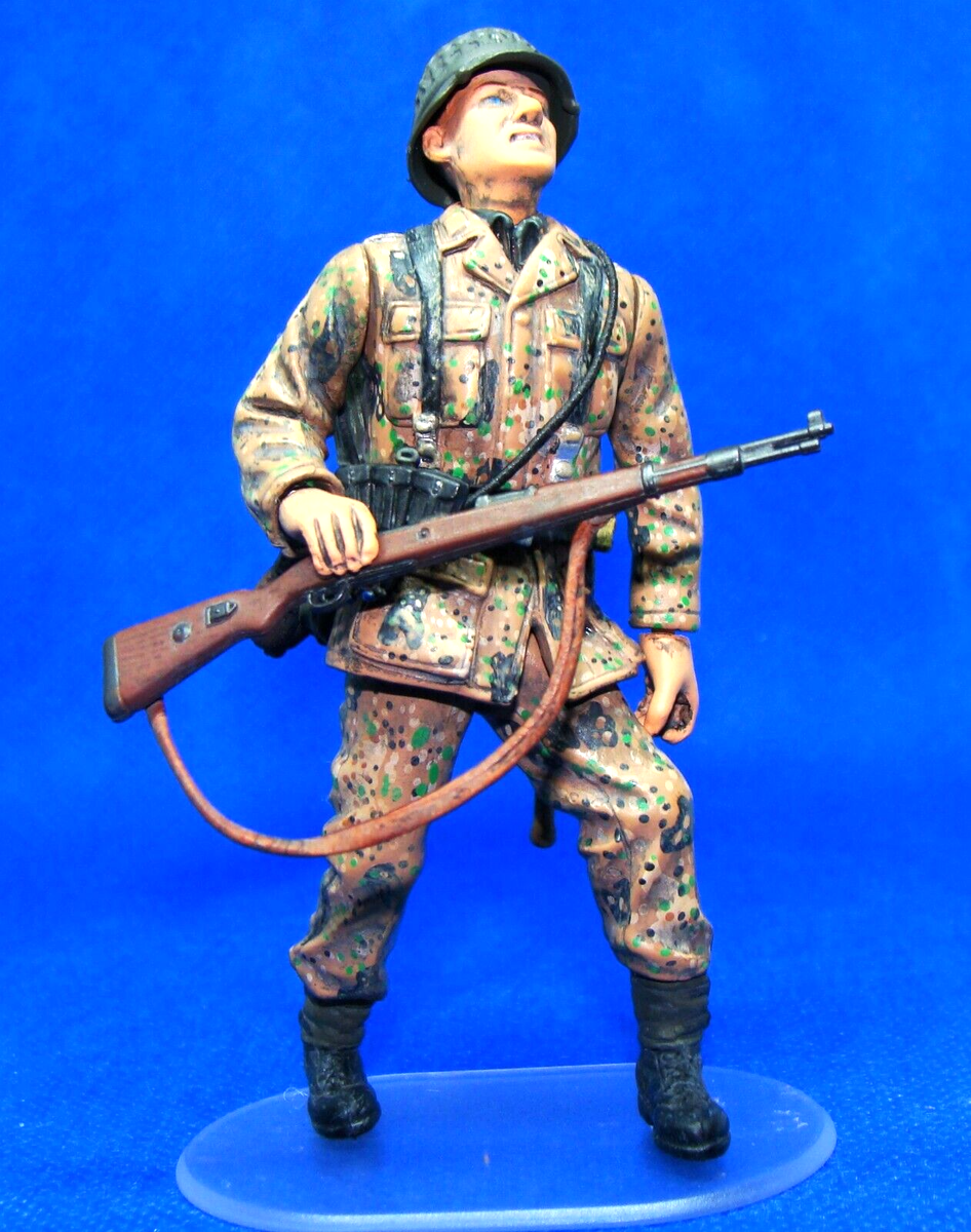 1:18 Dragon WWII German Infantry Panzergrenadier Autumn