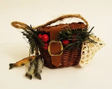 FISHERMAN BASKET 2 Christmas Tree Ornament Fishing Net Fish Holly Sport O-8