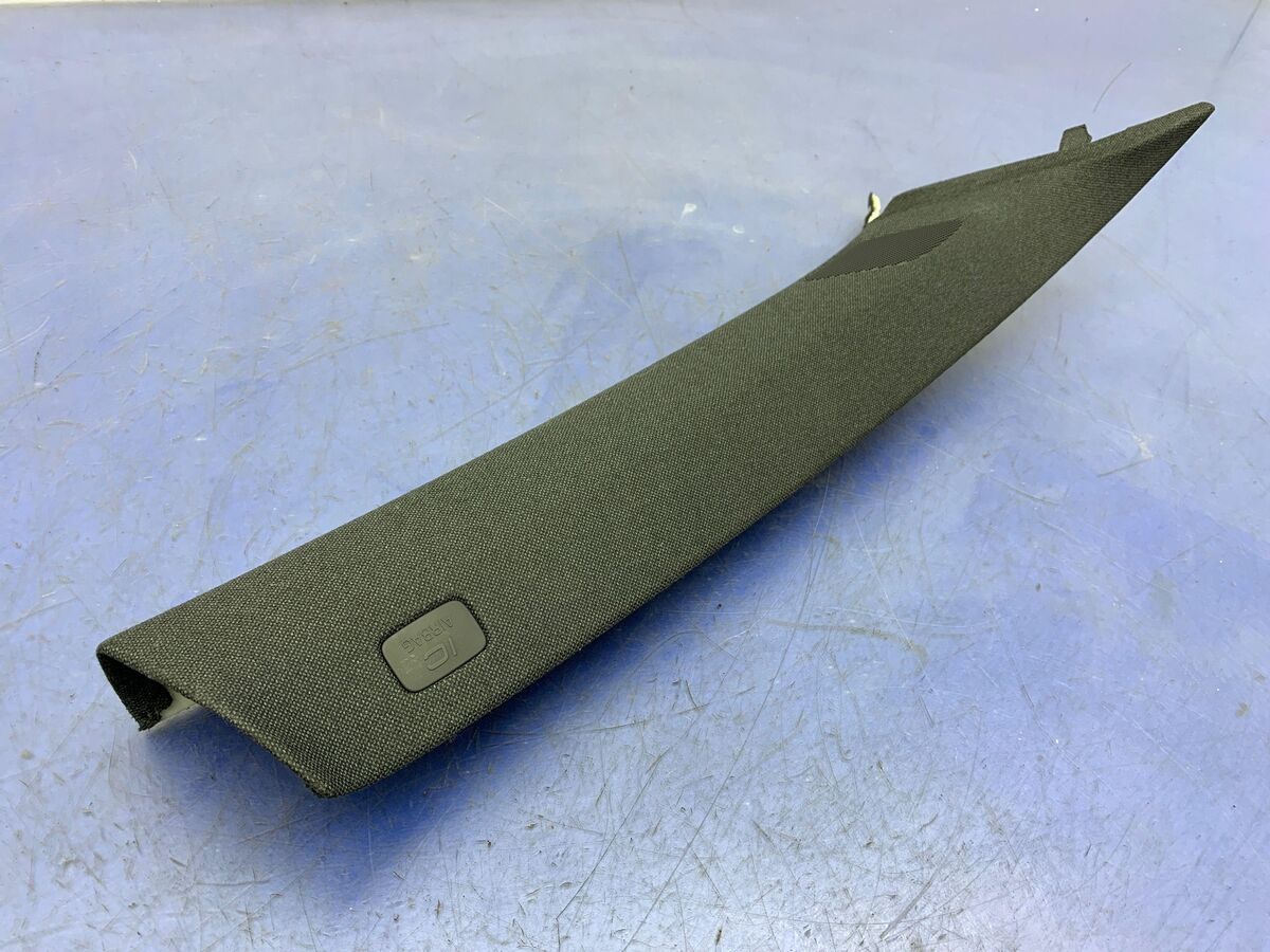 2021 - 2022 POLESTAR 2 OEM RIGHT FRONT A PILLAR WINDSHIELD 2021 - 2022 POLESTAR 2 OEM RIGHT FRONT A PILLAR WINDSHIELD