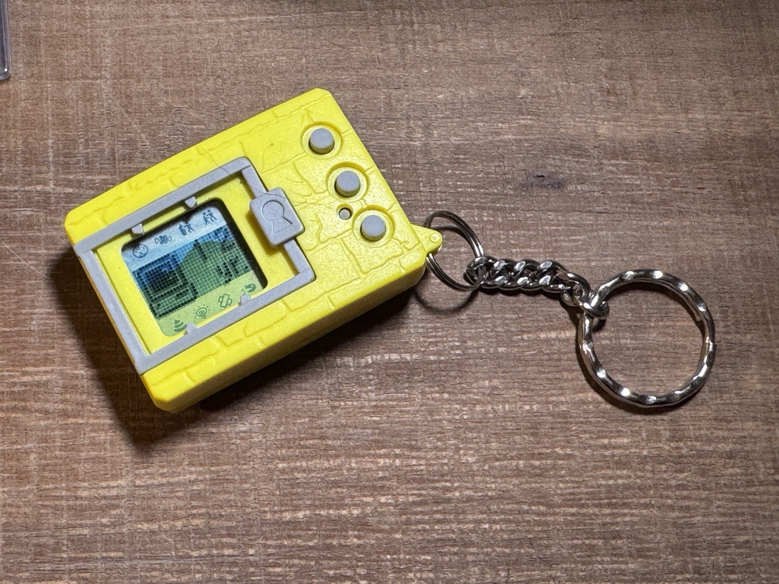 Bandai Digimon Virtual Pet 1997 ladrillo amarillo probado casi nuevo de colección