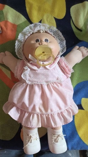 Cabbagepatch Kids 1985 Vintage Preemies , Girl W/Pacifier And Birth Certificate
