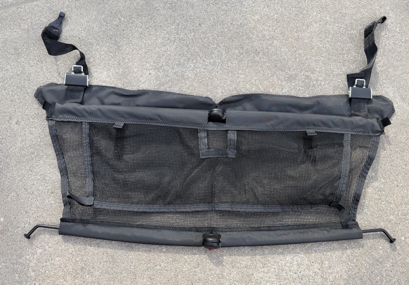 2017-2022 MASERATI LEVANTE OEM REAR TRUNK LUGGAGE COMPARTMENT CARGO NET DIVIDER