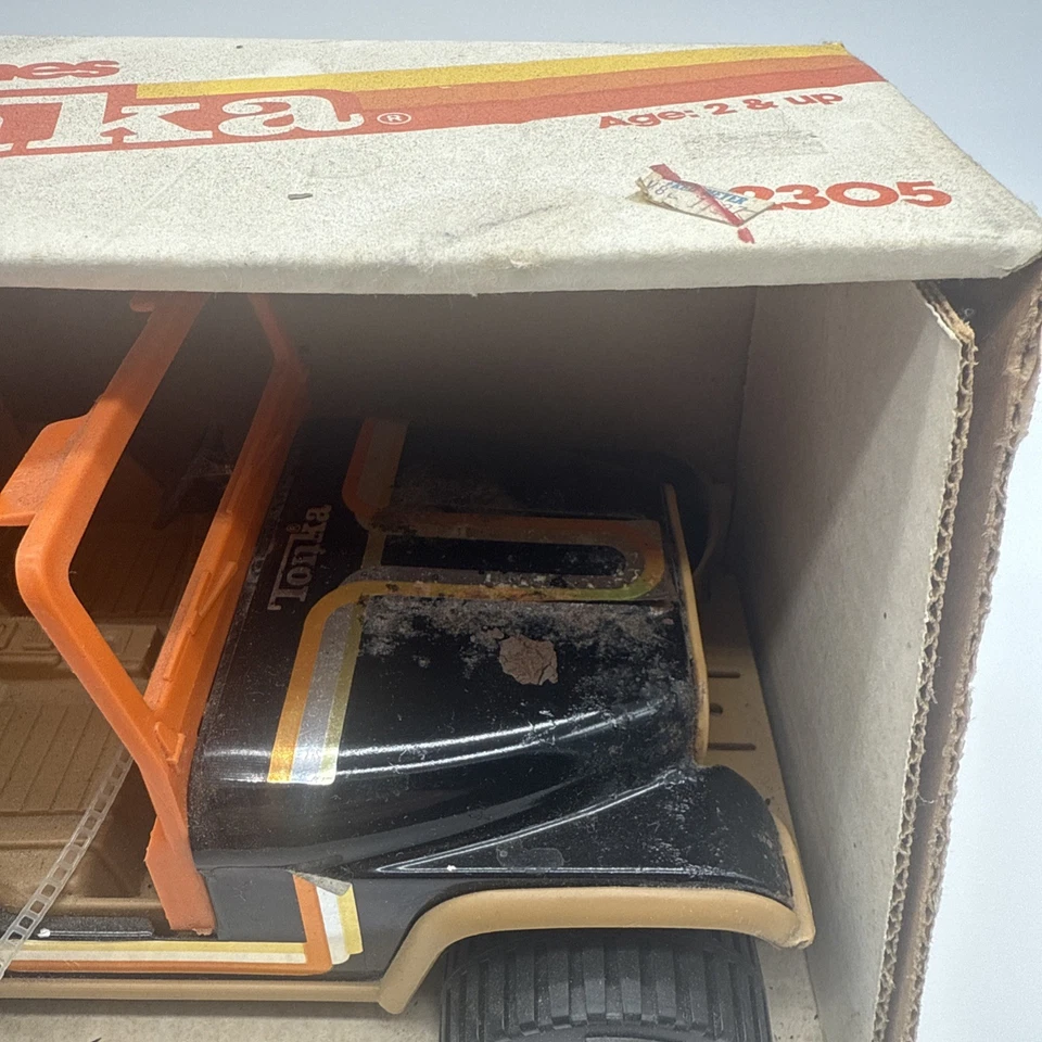 10" TONKA JEEP CJ-5 RENEGADE METAL/PLASTIC Black Ne In The Box Rust - Image 2 of 4