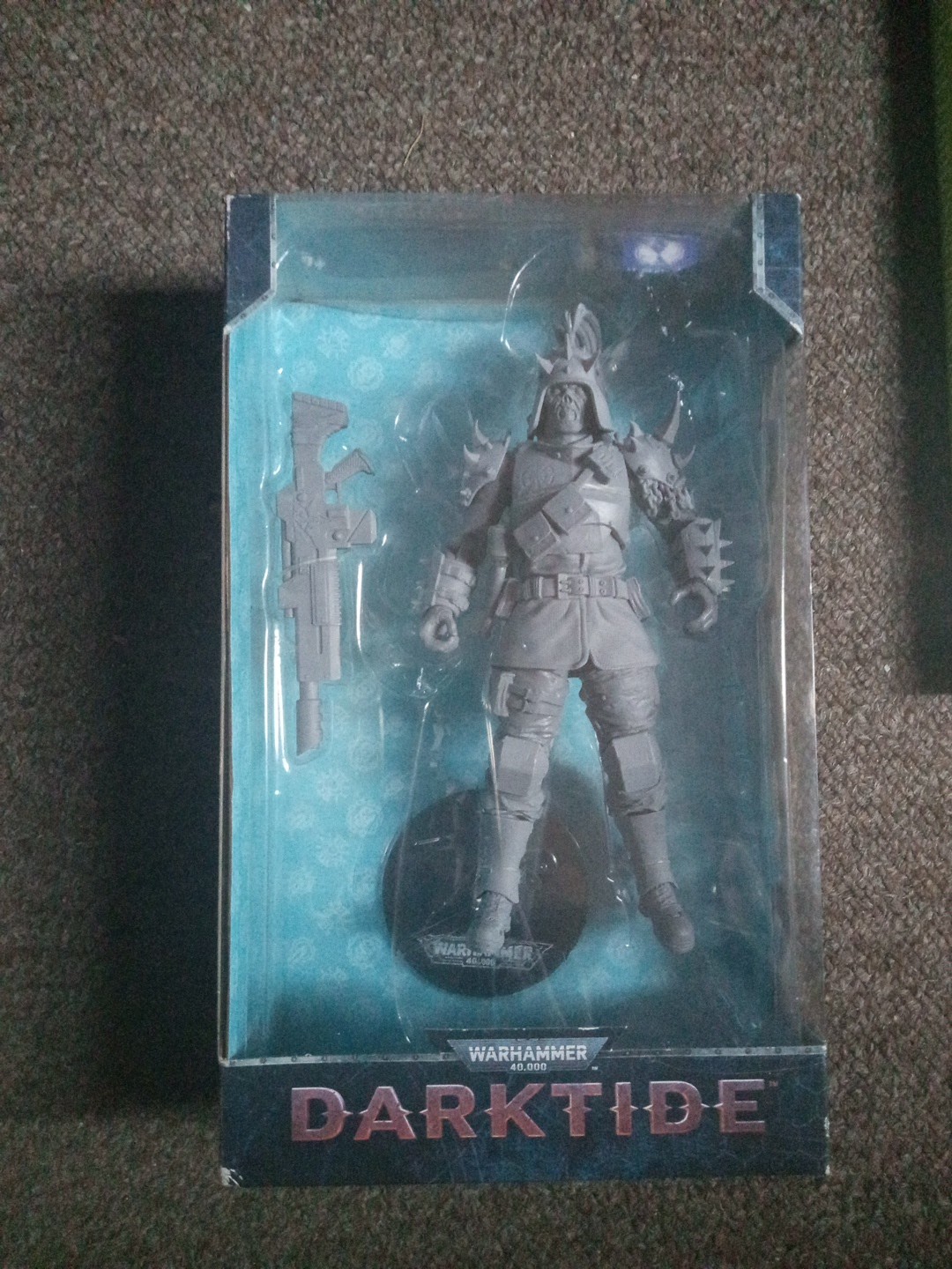 McFarlane Toys Warhammer 40k Darktide Veteran Guardsman 7” Action Figure Sealed
