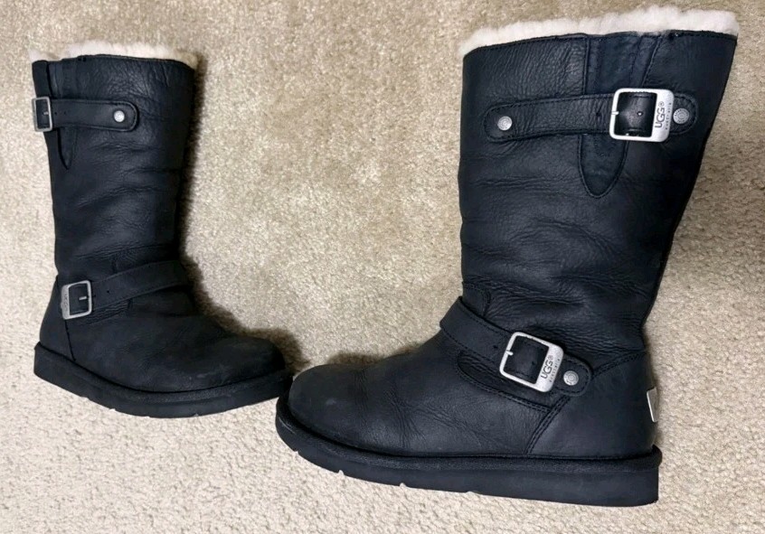 UGG Kensington Black Leather Sheepskin Lined Buckle Women's Boots US 8