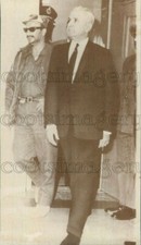 1969 Press Photo Yasser Arafat & General Emile Bustani of Lebanon